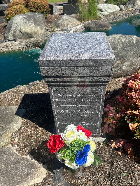 Flower delivery for Bonnie McDonald