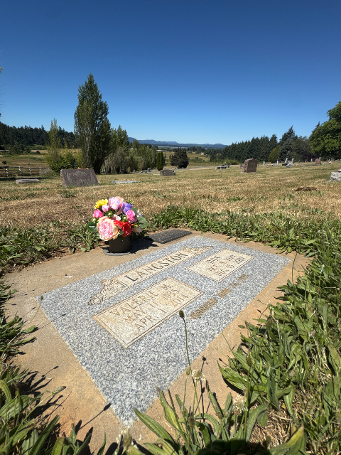 Flower delivery for Valerie Maureen Langston
