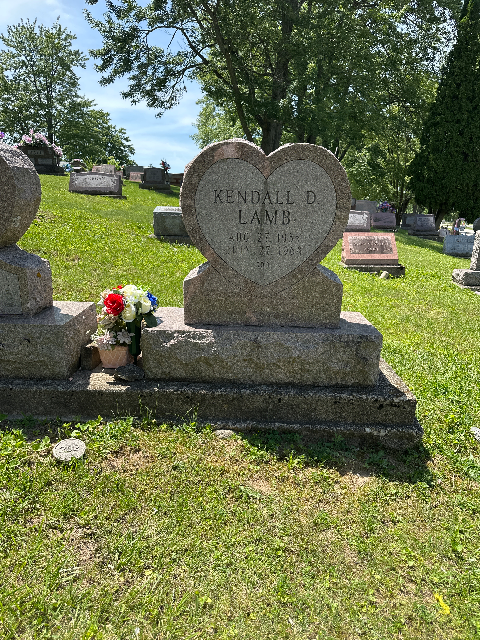 Flower delivery for Kendall Dwight Lamb