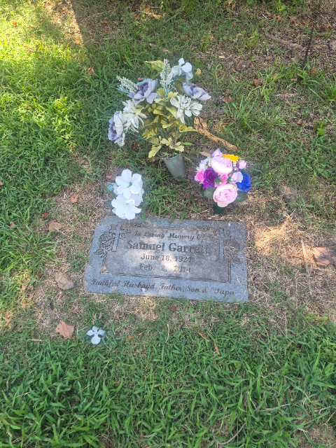 Flower delivery for Samuel Garrett