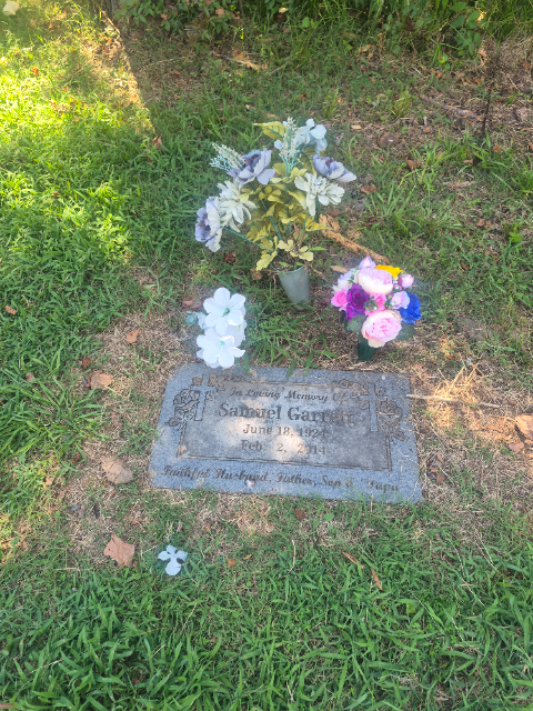 Flower delivery for Samuel Garrett