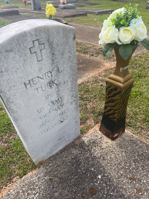 Flower delivery for Henry Lee Lee Turk
