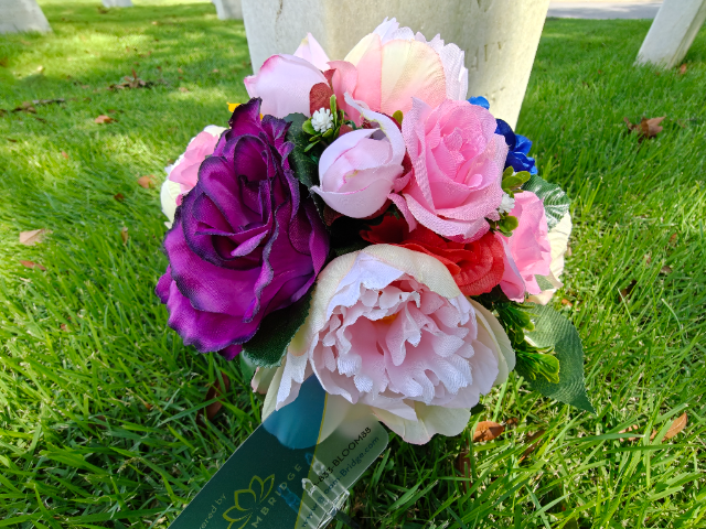 Flower delivery for Kenneth Jose Tolles