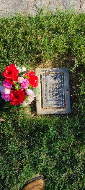 Flower delivery for Marvin Skipton Margolis