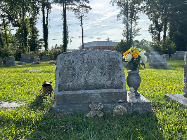 Flower delivery for Enrico Shane Pallette
