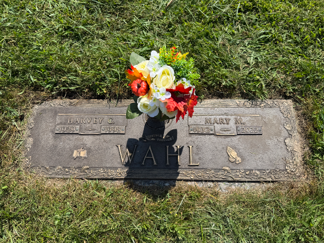 Flower delivery for Mary Wahl