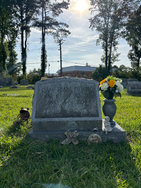 Flower delivery for Enrico Shane Pallette