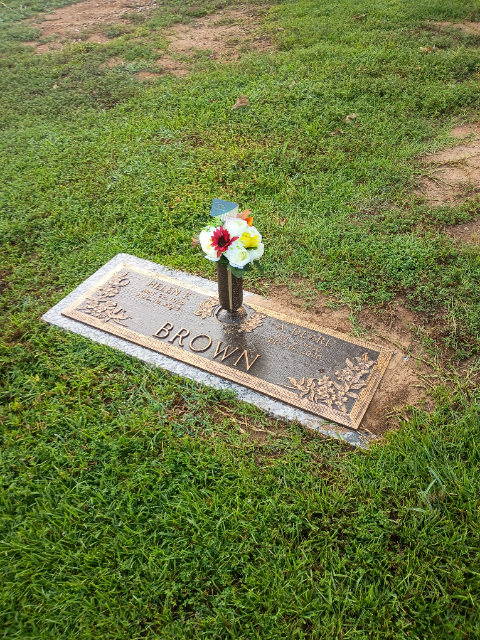 Flower delivery for Alexander Dearl Brown