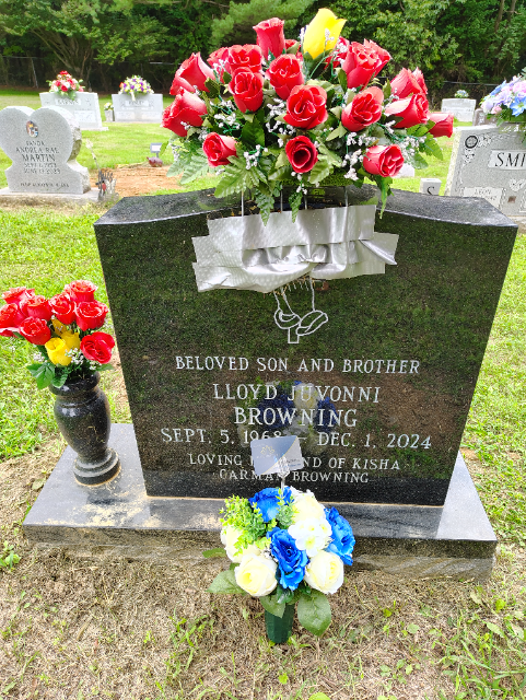 Flower delivery for Lloyd Juvonni Browning