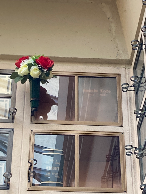 Flower delivery for Amanda L Leeds