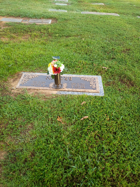 Flower delivery for Alexander Dearl Brown