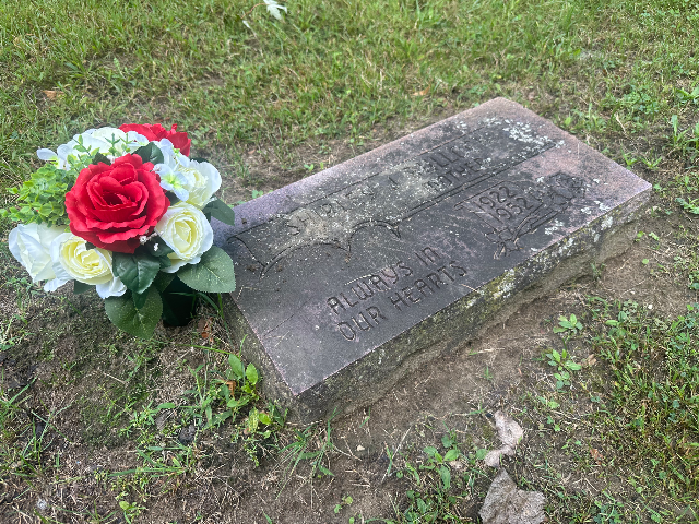 Flower delivery for Shirley Jane Bartlett Bullock