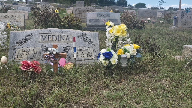Flower delivery for Rudolph Fermin Medina