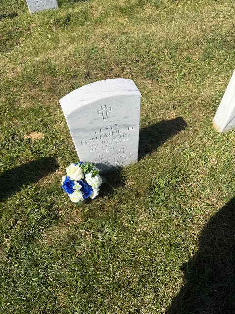 Flower delivery for Lesly Fontaine