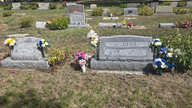 Flower delivery for Arthur Arellano Medina