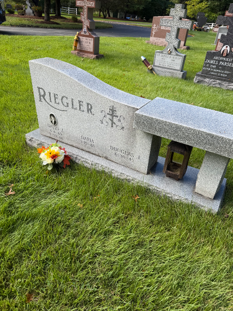Flower delivery for David J Riegler