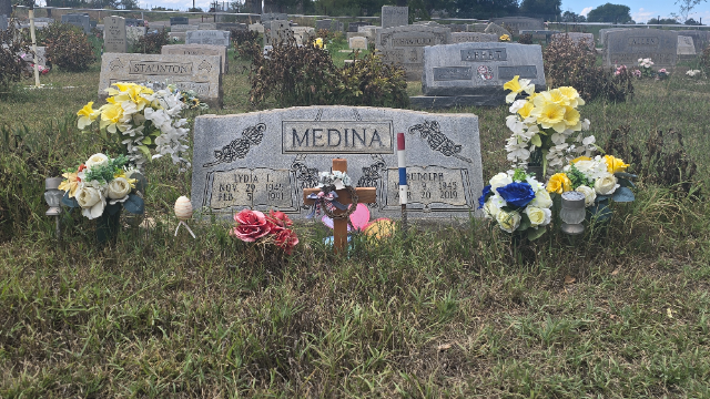 Flower delivery for Rudolph Fermin Medina