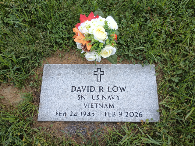 Flower delivery for David R. Reed Low