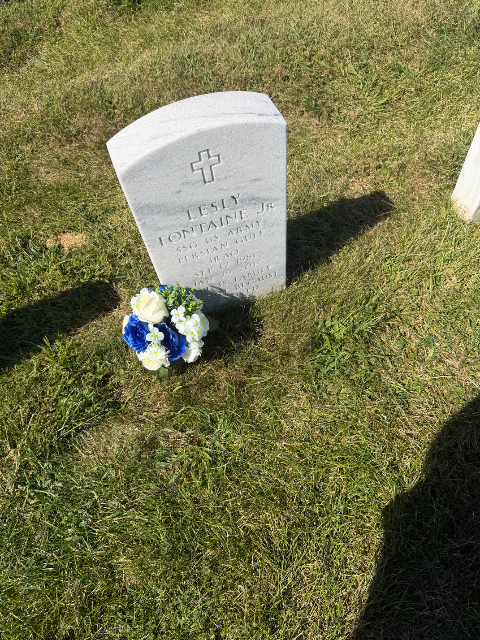 Flower delivery for Lesly Fontaine