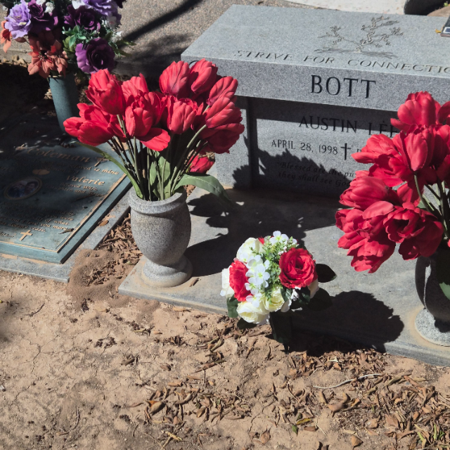 Flower delivery for Austin Lee Bott