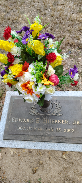 Flower delivery for Edward Eddie Huebner