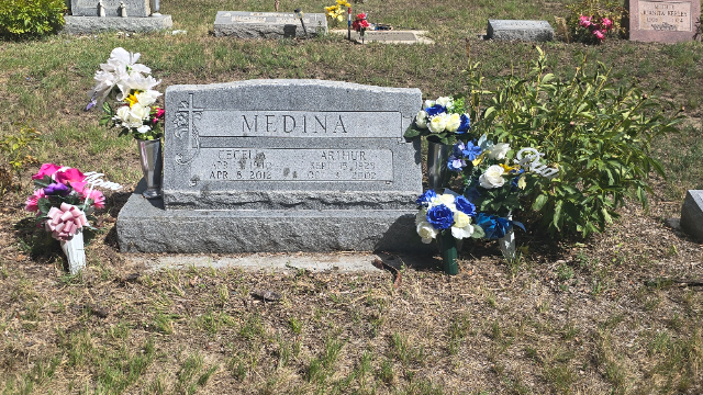 Flower delivery for Arthur Arellano Medina