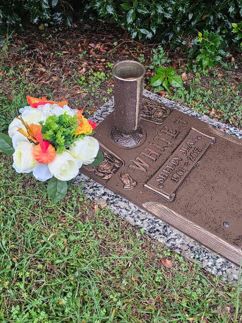 Flower delivery for Shelby Burton White
