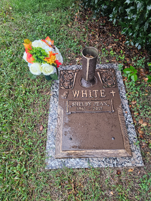 Flower delivery for Shelby Burton White
